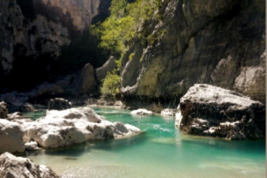 Oasis Tranquille - L'Evasion Au Verdon グレウー・レ・バン エクステリア 写真